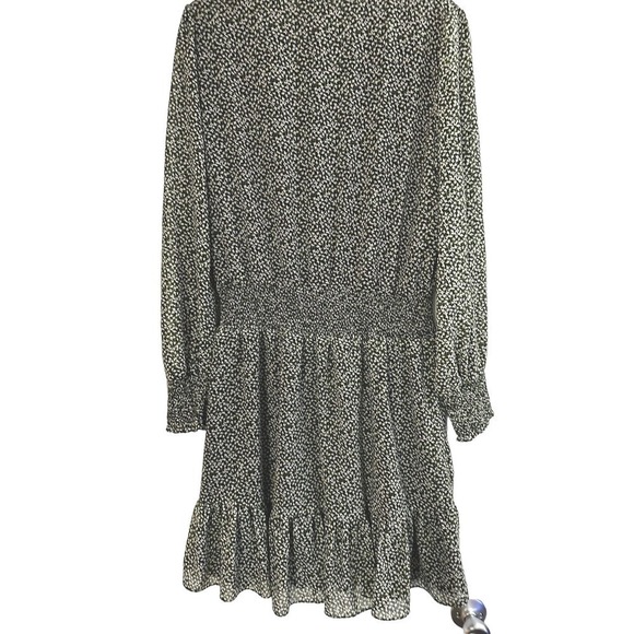 NWT Michael Kors Black White Green Smocked Waist Cuff Ruffle Floral Dress Large - Picture 3 of 7
